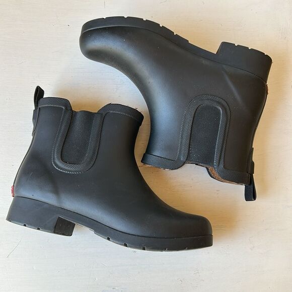 Chooka Black Slip On Waterproof Winter Boots Textured Sole Women’s Size 6 EUC - Picture 7 of 12